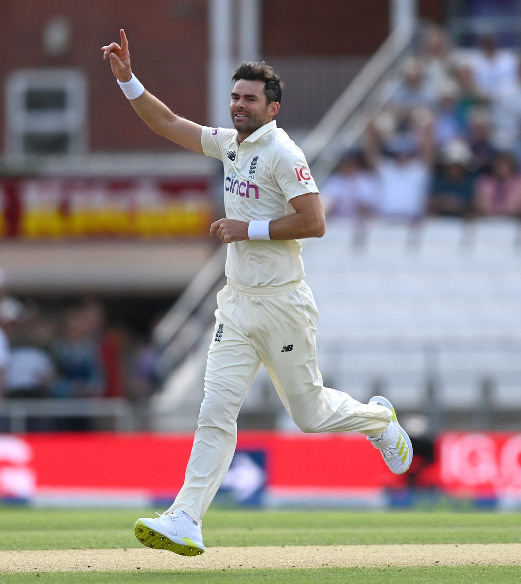 Cric World 🌍 #JamesAnderson has announced that he will retire from international cricket after England's first Test of the summer at Lord's, against West Indies, starting 10th July! 📢 #CricketTwitter #England @jimmy9 ⭐ 7️⃣0️⃣0️⃣*