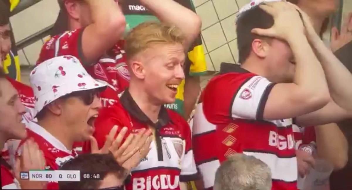 RugbyInsideLine's tweet photo. CAPTION COMPETITION

GO! https://t.co/9DQBxF67it