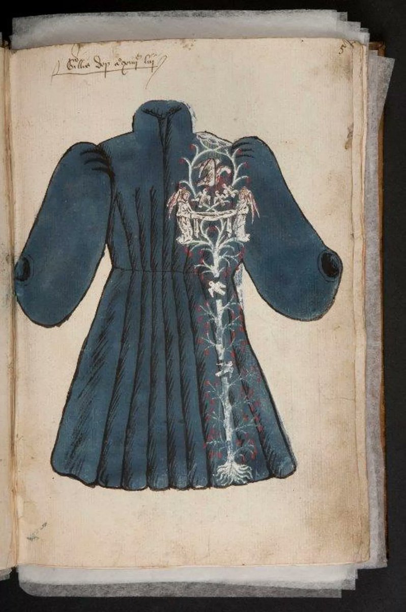 One for the @burgonsoc: the robes of members of the Noble Brotherhood of the Holy Blood of Bruges in the 16th c. The brotherhood still organises the procession of the Holy Blood. Photo: KIK-IRPA, Katrien Van Acker