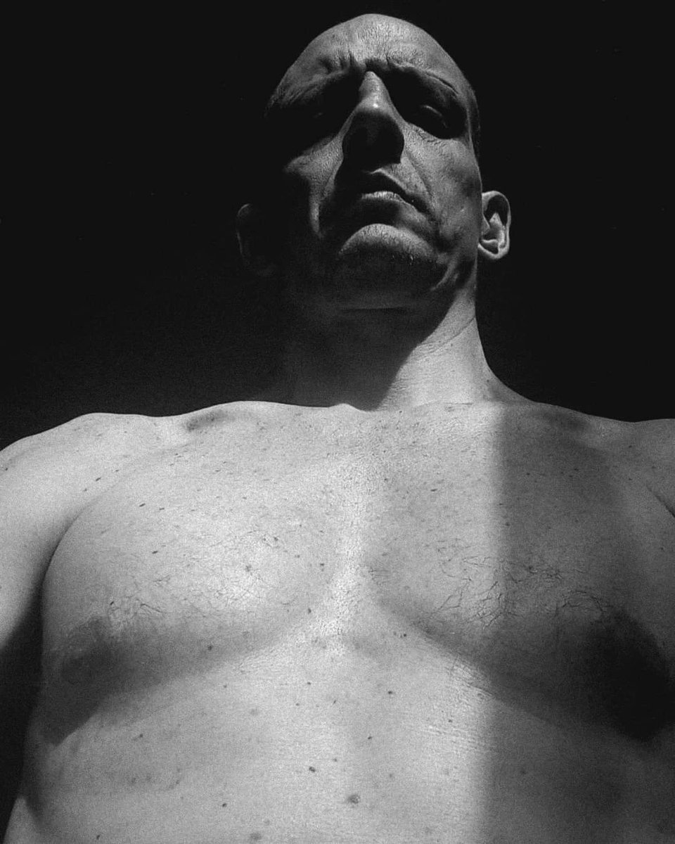 BetterEnglish4's tweet photo. 2 days since the op, so I did some light training. Just over a week until the fun really begins in #thailand 
I'll be a lot fitter in a month but will then train full-time time in my home gym (after I've built one!).

#fightingatfifty #boxing #muaythai #mma #calisthenics https://t.co/yUfgCPvZhe