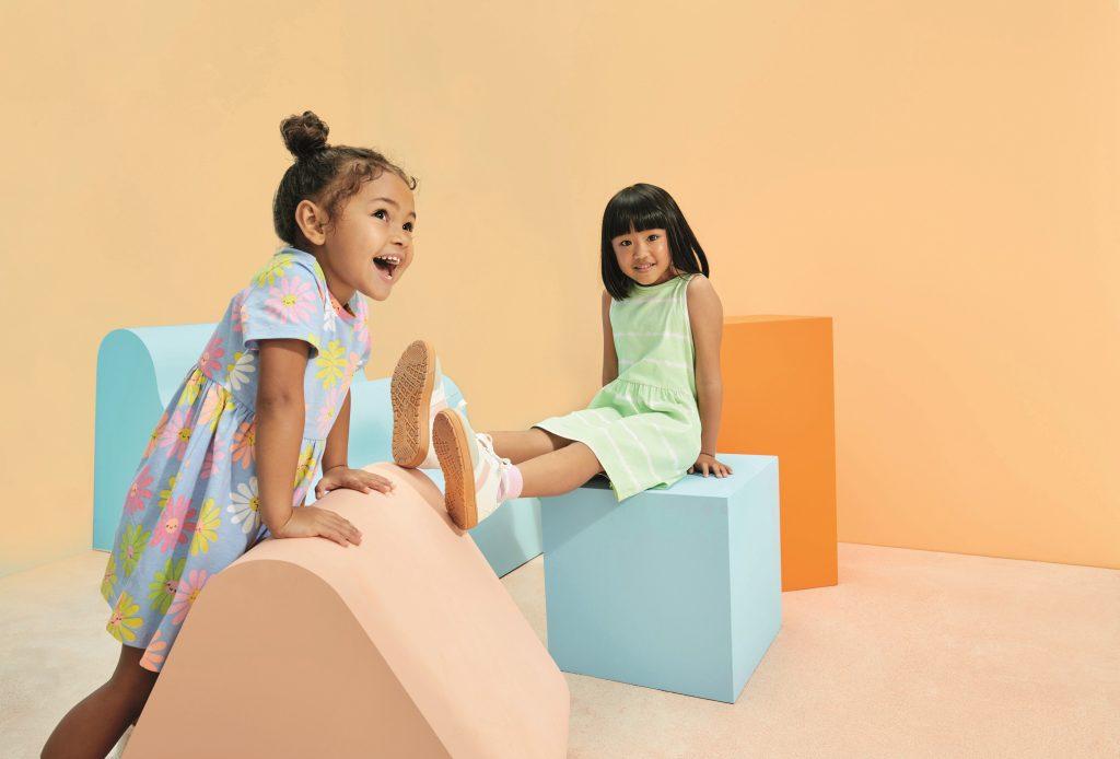 Despite competition from #secondhand market disruptors and a dip in birth rates, childrenswear continues to outperform other sectors. Click to read insights from @Matalan, @Georgeatasda and @MonsoonUK Kids >> bit.ly/4agJhjh

#kidswear #resale #birthrates #fashionnews