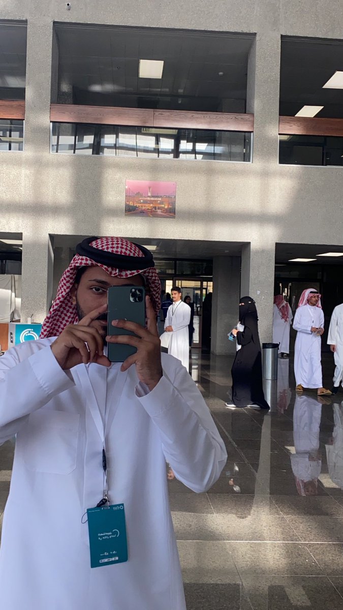 krrf_1's tweet photo. نورتو المكان و الي جاء و شافني بشرو عساني اديت واجبي ؟ بحكم اني اول مره اتطوع
#kfupm
#kisef https://t.co/CgzjmE52bY