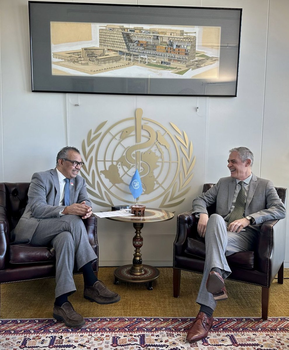Had a constructive discussion with #France's Ambassador Jérôme Bonnafont about the ongoing #PandemicAccord negotiations, the #WHOAcademy and the preparation for the upcoming #WHA77.