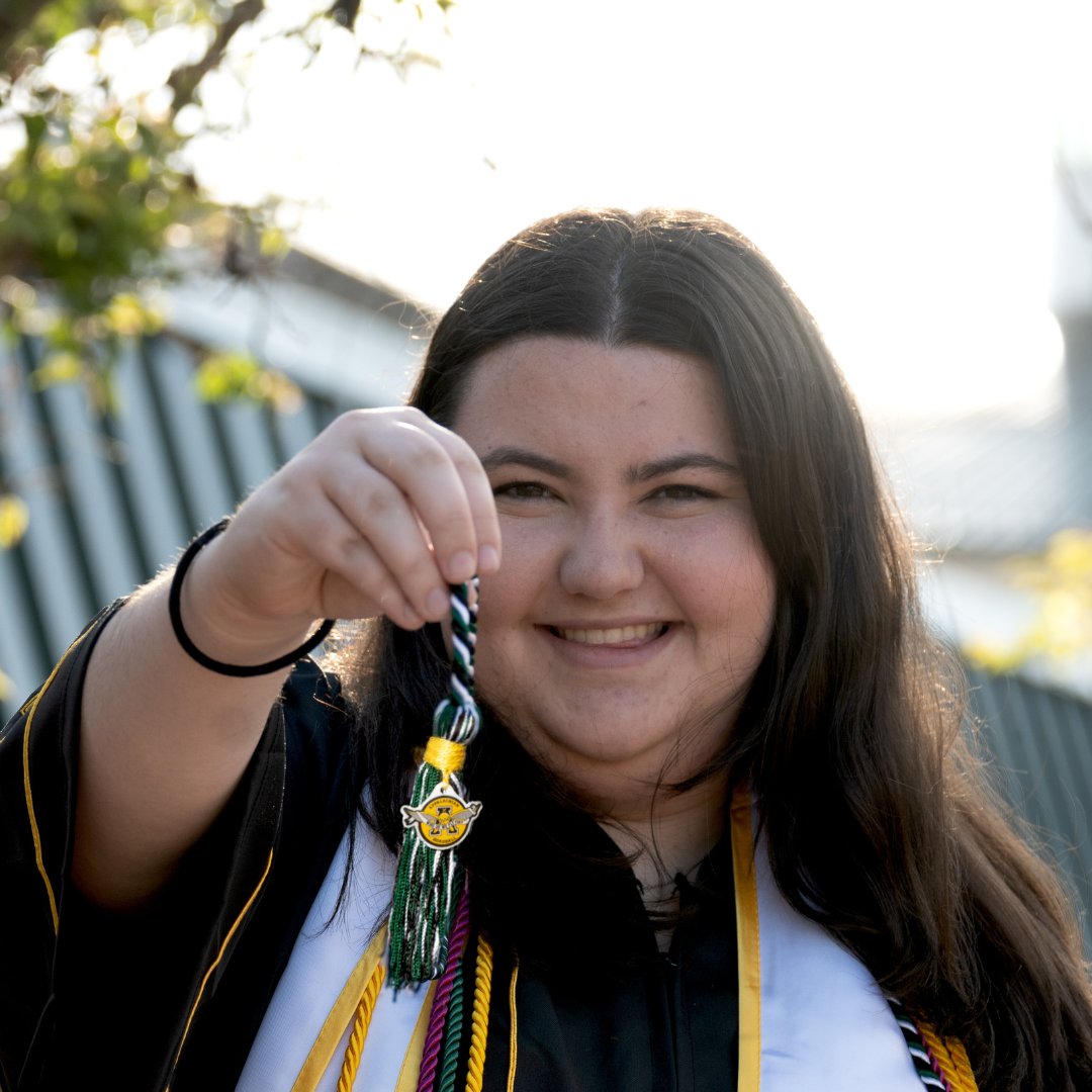 APPQuidditch's tweet photo. Congratulations to our Graduating Senior Apparator Ava May!!
Ava May graduated with Honors in Recreation Management and is already on the way to  a new adventure.  Thank you for being part of our team!!! https://t.co/3kmyNYF3Ba