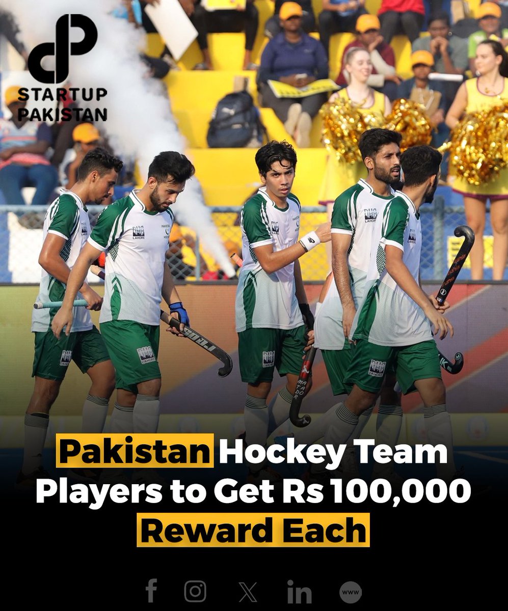 Mayor Karachi Barrister Murtaza Wahab announced on Saturday a cash award of Rs100,000 for each player of the Pakistan Hockey team in recognition of their outstanding performance in the Sultan Azlan Shah Cup 2024. #Pakistan #Hockeyteam #Reward #Karachi #Sultanazlanshahcup