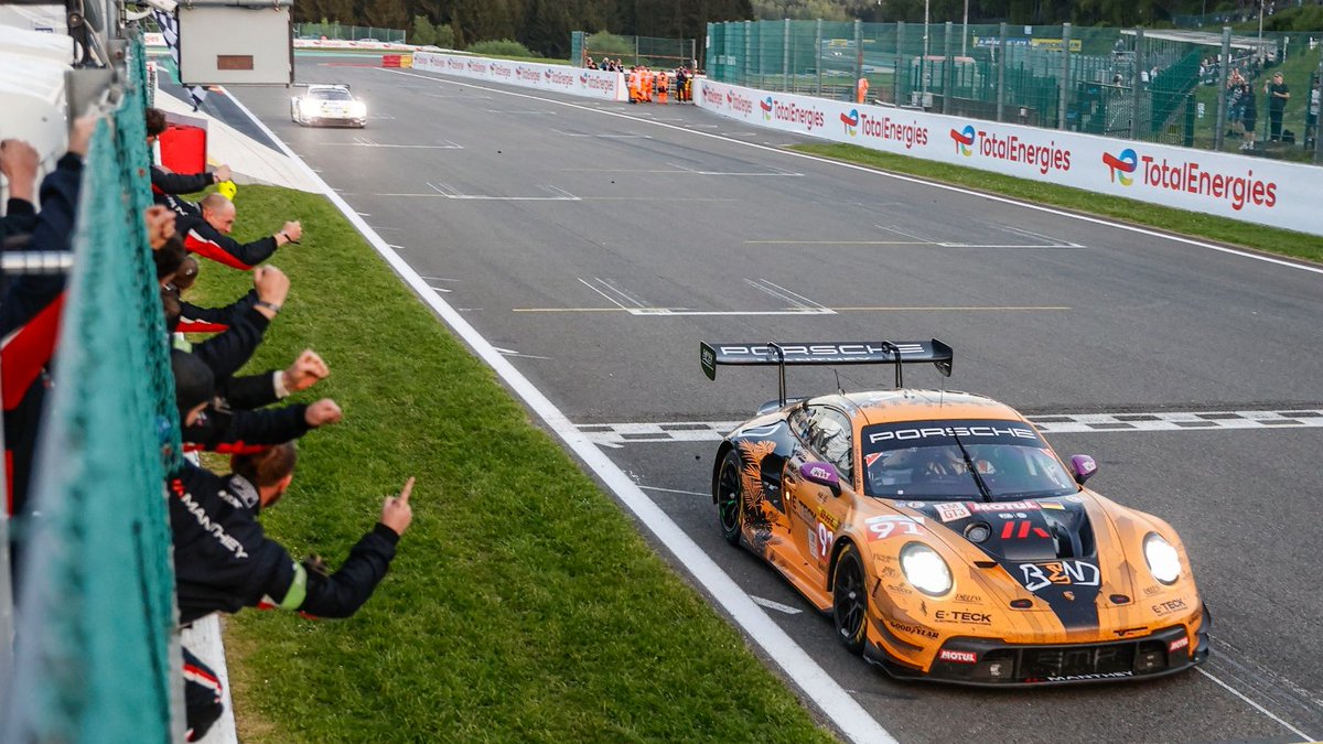 #WEC - 1-2 VICTORY for #Porsche in the LMGT3 class! The No. 91 #MantheyEMA #911GT3R finished 1st @FIAWEC #6hSpa ahead of #MantheyPureRxcing's No. 92 race car. Congratulations!