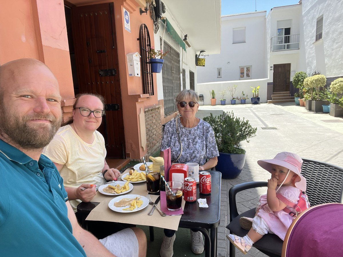 Local market and lunch in LaCala with Katie Louise Savage, Poppy and Ruth Judge 🛍️ 🏖️ #lacalademijas #localmarket #mijascosta #firstfamilyholiday