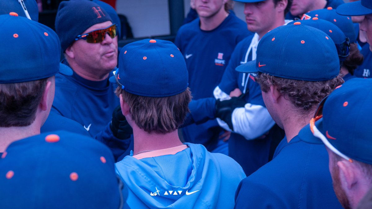 Today's game marked the 1,164th and final one for retiring @HopeCollegeBSB head coach Stu Fritz. 

Fritz's all-time record is 674-488-2 (.580) and includes a .648 winning percentage in @MIAA1888 play. #d3baseball @ABCA1945 @NCAADIII