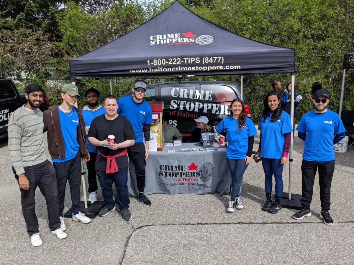 It was a great day at #policeday with @HaltonPolice. This event is free and held annually during Police Week. Crime Stoppers volunteers handed out popcorn, donated from Film.ca and postcards with our upcoming events. Check us out at haltoncrimestoppers.ca