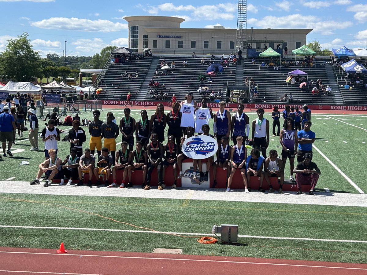 Congratulations to our Temple Tigers @CJGray03_ , @watkins_manny , @maclann_m , and @jdpenson19 for Winning the State Championship in the 4x100! #TigerPride #EarnYourStripes