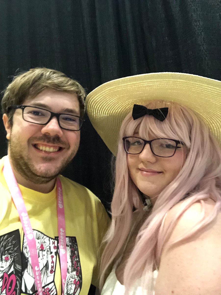 XxVision20xX's tweet photo. Lovely to meet you @benbevoicing !! Thank you for being so sweet!!💛

Now time for @KaggyFilms @NazeehTarsha @ZacharyGordon to come up to canada pretty please, @animethon or @Otafest https://t.co/gqLQtbNzlB