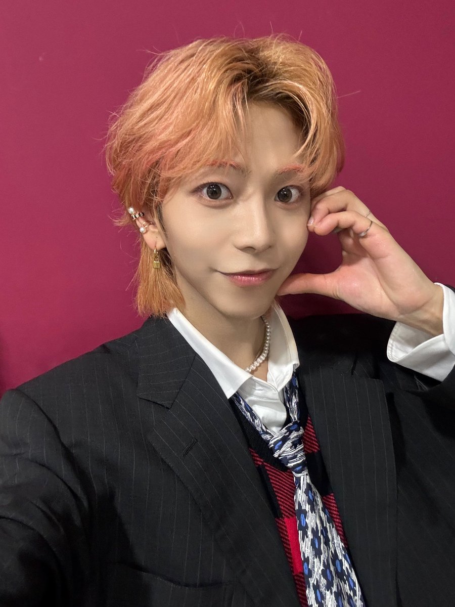 TOZ_YYent's tweet image. [#ANTHONNY]

🐼TOPAZ🌼
Thx for all the support and love as always 💓💓💓
그리고 어제 갑작스러운 비가 많이 왔는데도 현장에서 많이 오셔서 응원해줬으니까 너무 행복🫶ㅠㅠ
앞으로 남아있는 활동도 화이팅해서 열심히 하겠습니다🔥🔥🔥 SALAMAT PO！！！

#TOZ #티오지
#안토니 #アントニー