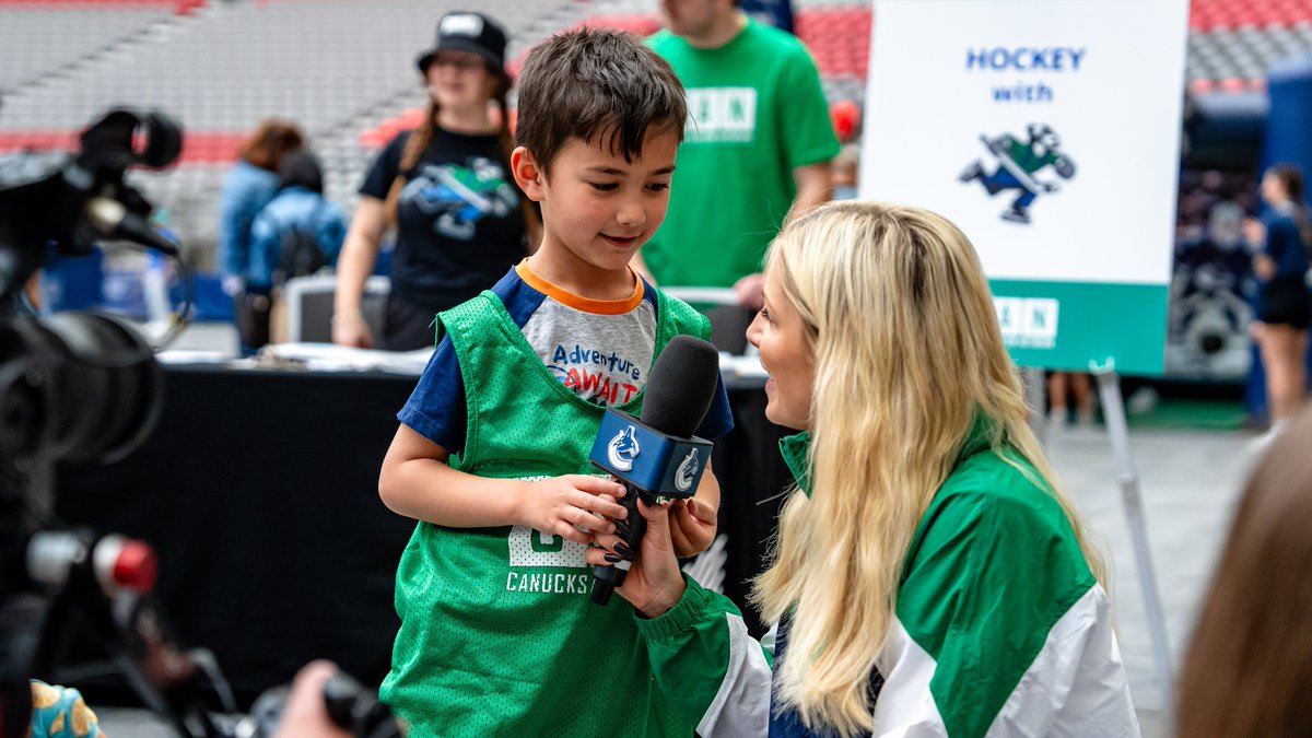 A day filled with fun, spirit and smiles at the 10th annual #CANSportsDay! Thank you @canucksautism for all that you do. 💙