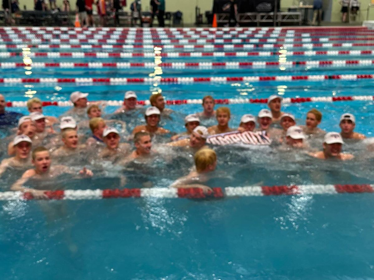 Congratulations to Cherry Creek on winning the 5A Boys Swimming & Diving State Championship! And to Regis Jesuit for finishing runner-up 📸: Courtney Oakes
