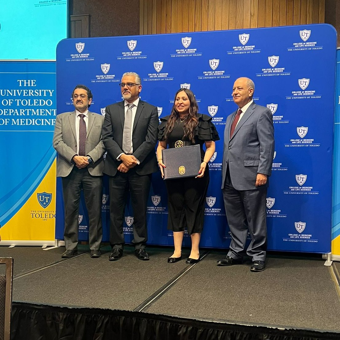 Many congratulations to our graduating fellows
@BardiaNikky @AhmedElzanatyMD Abdelmoniem Moustafa, and Zeid Nesheiwat.   
You guys will be missed!    

Also congratulations to @omarsajdeya for winning the 2024 Thomas Walsh Fellows of the Year Award. 
🥳🥳🥳🥳