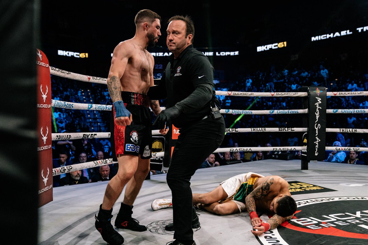 bareknucklefc's tweet photo. OH MY GOD @TheLoneWolfMMA ๐ฅถ Welcome to the BKFC! https://t.co/L31D7h4dfQ