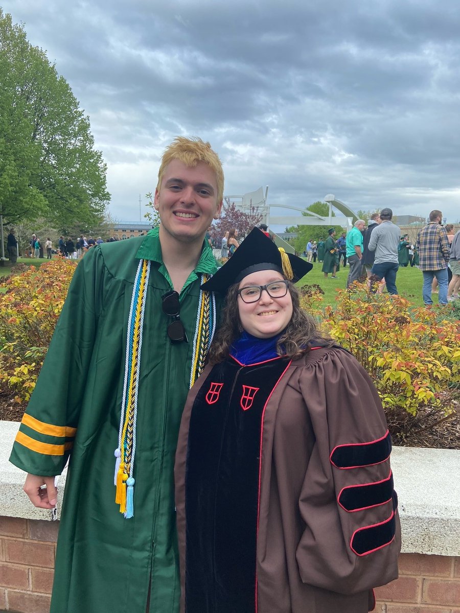 #ProudPI! Congratulations to Almeida Lab Undergraduate Researchers, Reilly and Sara on their graduation from @ClarksonUniv - we will miss them!