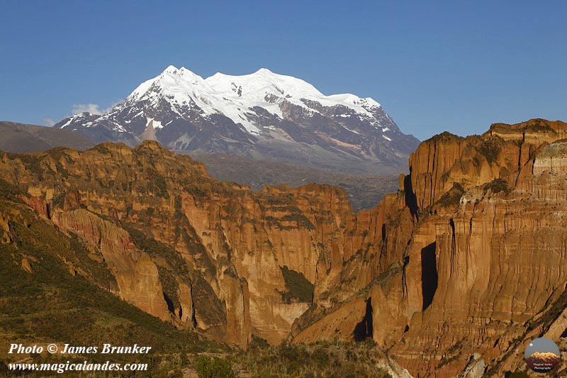 Mt #Illimani and Palca canyon near La Paz, #Bolivia for #MountainMonday, available as #prints and on gifts here: james-brunker.pixels.com/featured/palca…
#AYearForArt #BuyIntoArt #MondayMountains #mountainviews #peaks #mountains #canyons #rockformations #landscape #wallart #photoprints