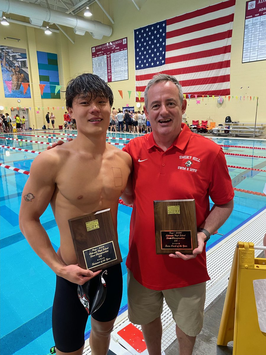 Congratulations to Daniel Yi and Scott Cohen!! 5A swimmer and coach of the year!! @CCSDATHACT1 @ClarenceBuff @aurorasports