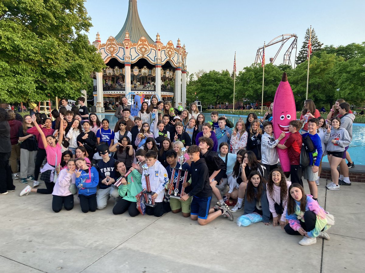 Another great performance and day at Six Flags great America with the choir and band