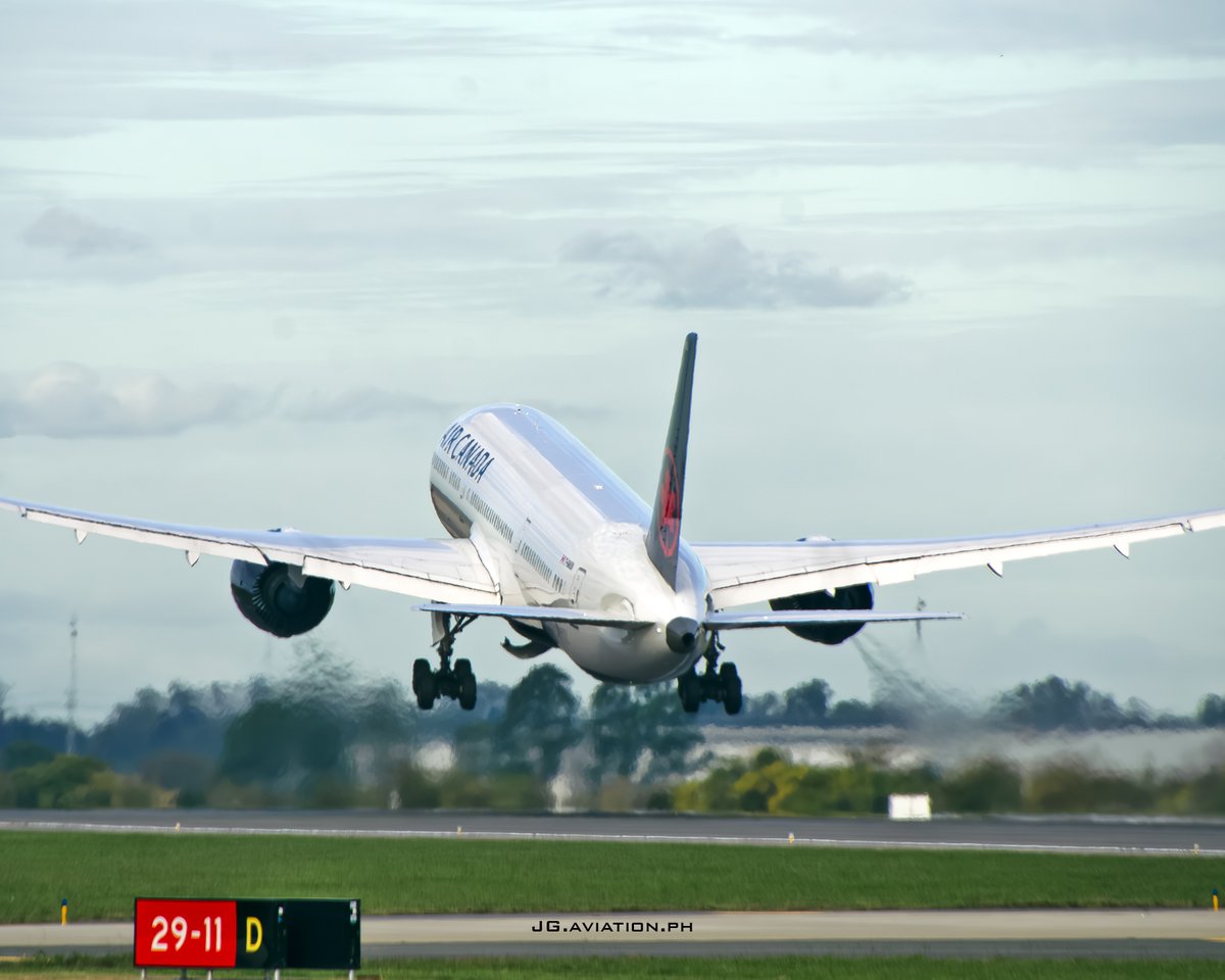 Take off B787-9 de @AirCanada EZE/SAEZ. #AeropuertosArgentina #SpotterEzeiza