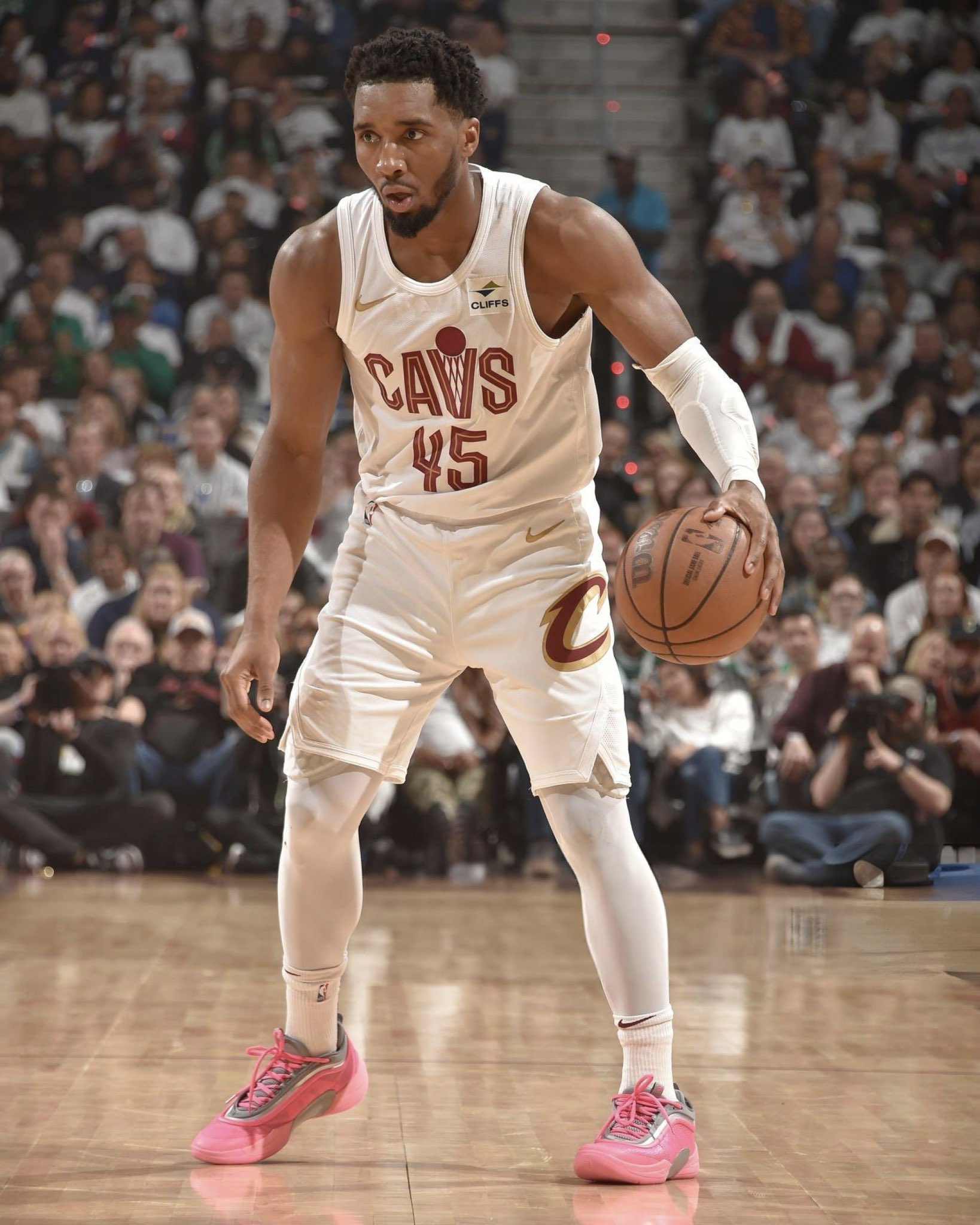 Nice Kicks on X Donovan Mitchell in a Lucid Pink adidas D.O.N. Issue 6 for Game 3 NBAPlayoffs https t Dy4B83uVhT X