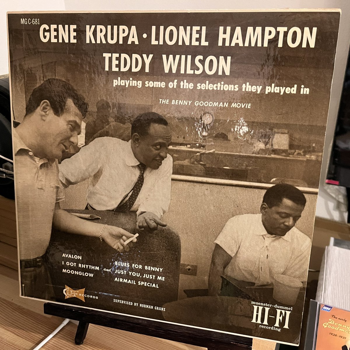 #NowPlaying #jazz
GENE KRUPA
LIONEL HAMPTON
TEDDY WILSON
ベニーグッドマン映画より曲集。

名トリオ、素晴らしい演奏◎