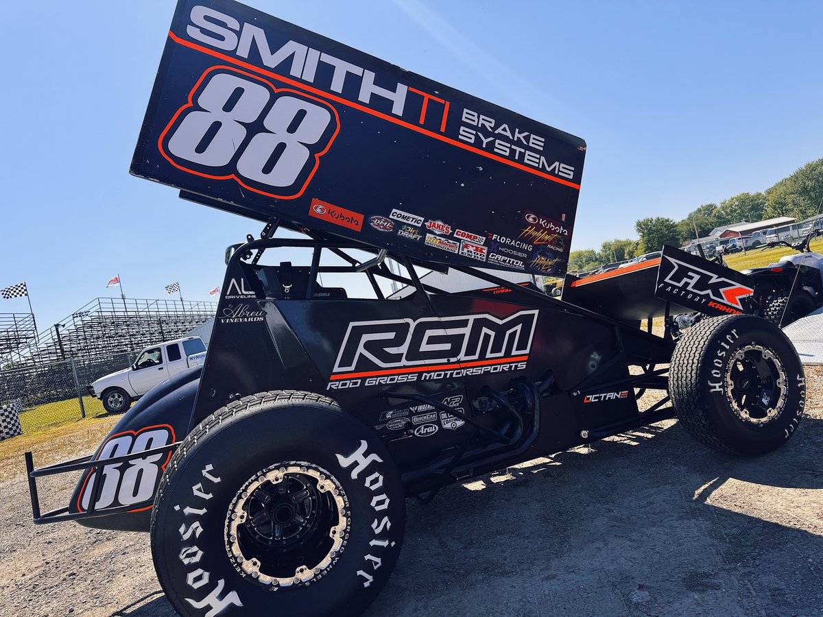 None of the High Rollers have won more at @TriCity11 than @Tanner_Thorson — who won five consecutive @USACNation Midget races here in 2015-16. Fresh off a P6 last night, he now makes his Sprint Car debut at the Granite City, IL track! 📺 𝟲:𝟭𝟱 𝗖𝗧 — FloRacing.com/HighLimit