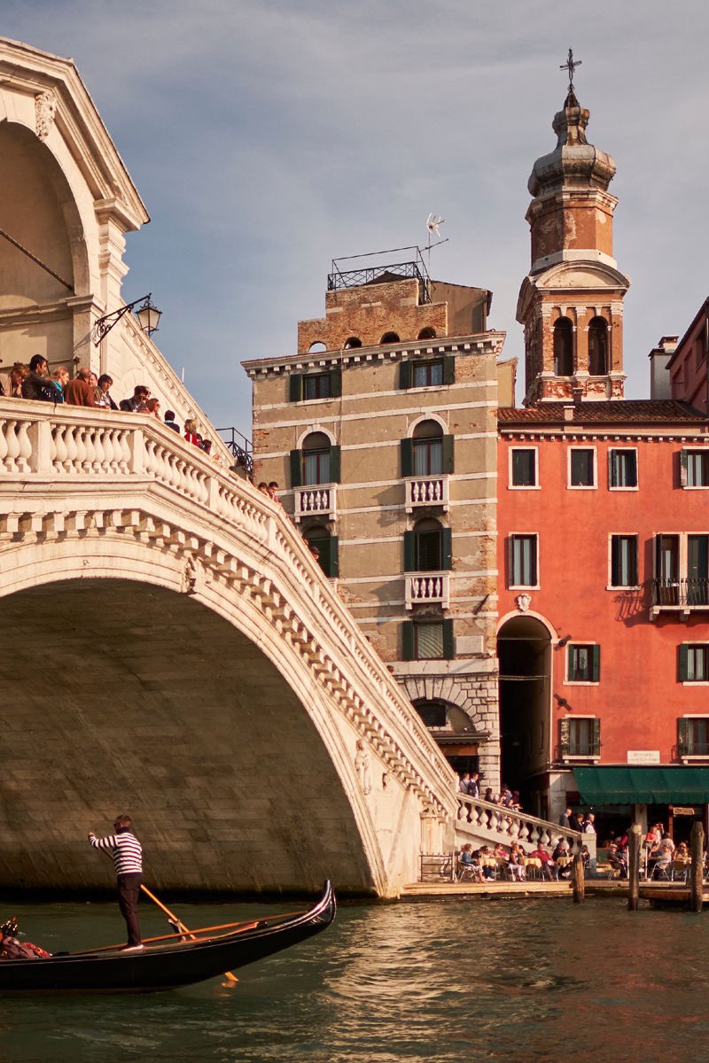 Rialto Bridge, stone arch bridge crossing over the narrowest point of the Grand Canal in the heart of Venice. Built in the closing years of the 16th century, the Rialto Bridge is the oldest bridge across the canal and is renowned as an architectural and engineering achievement of