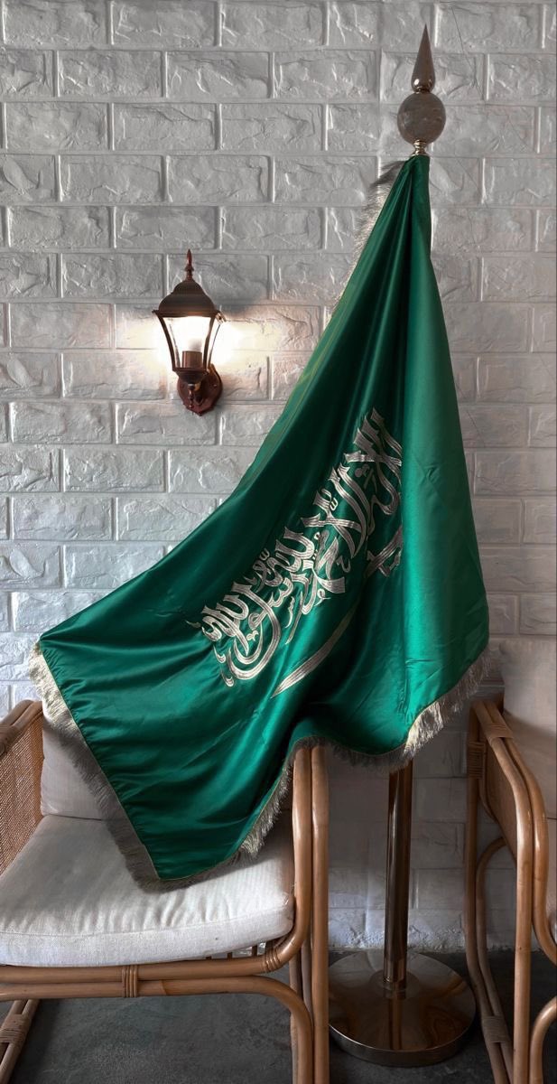 سعوديون ي سـاده ، وطننا العِز وأمجـاده 🎞️