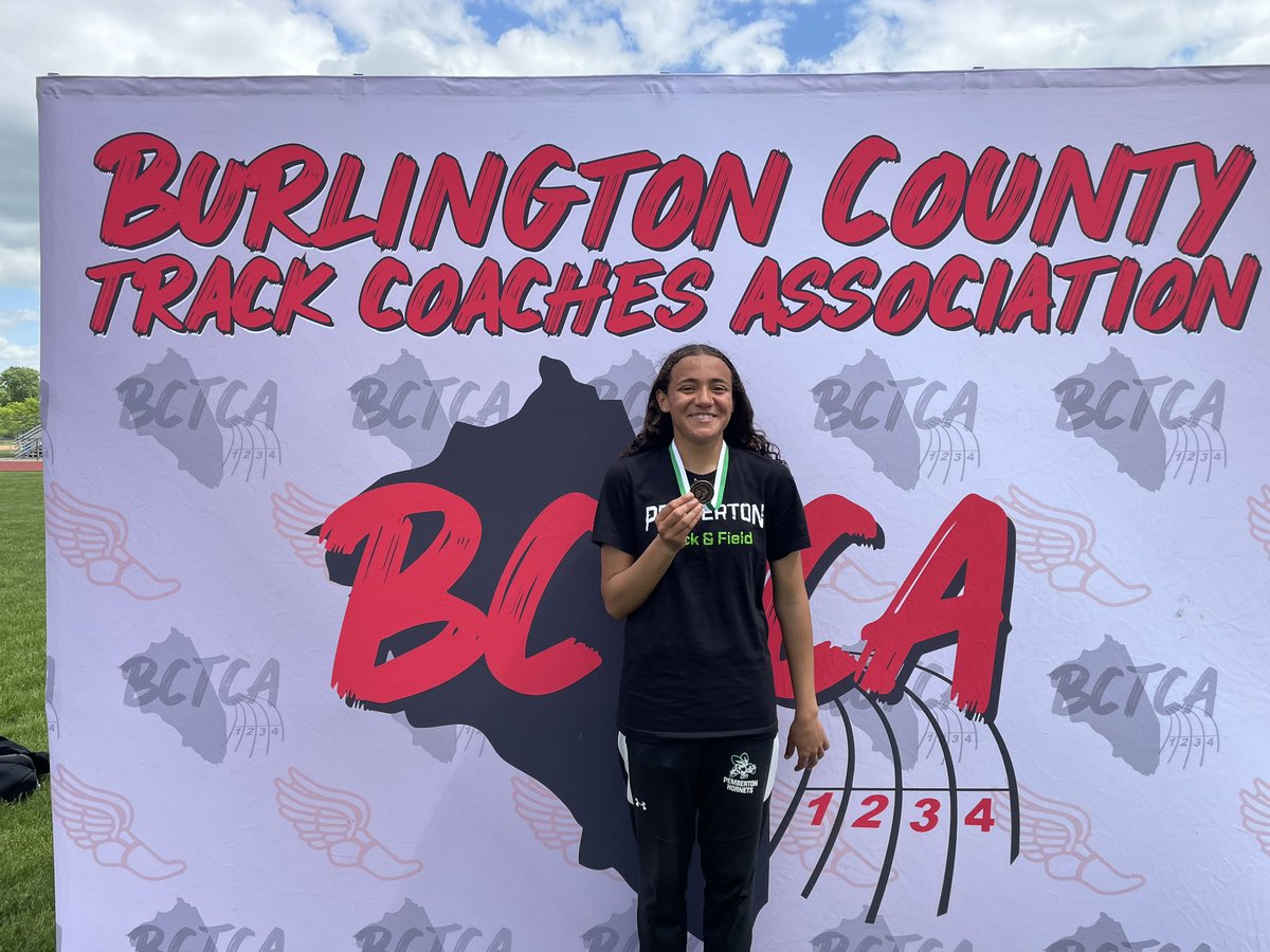 Congratulations to Olivia Serrano placing 4th in the 400m