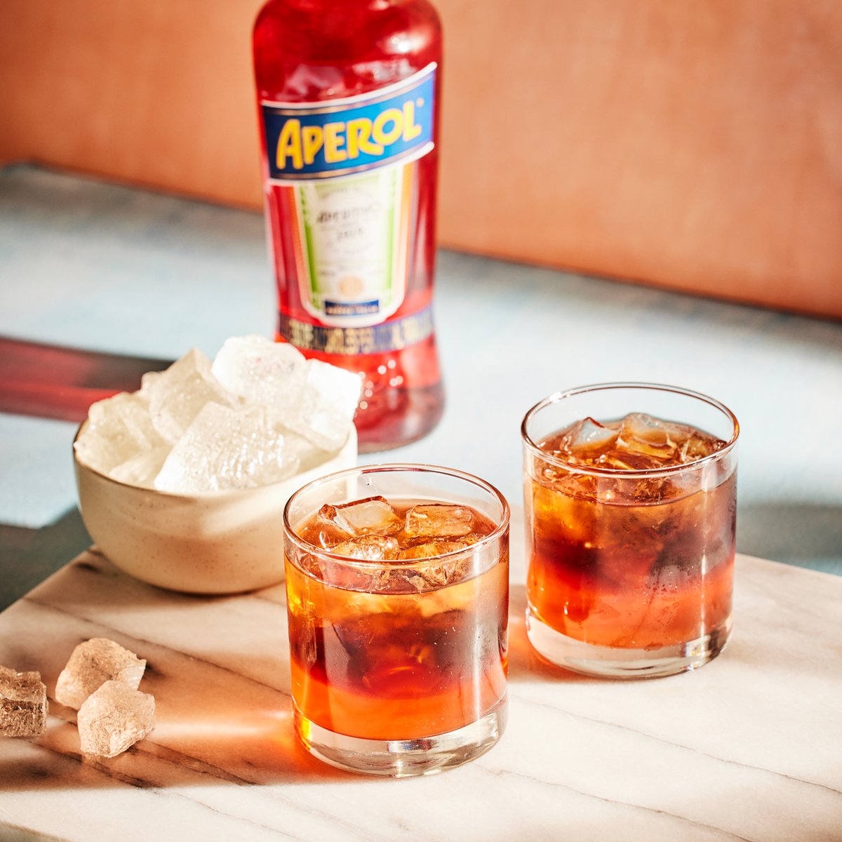 ¡Salud por mamá! 🥃🥃​
En el mes de las madres disfruta nuestros cócteles Aperol Twist y Aperol Spritz por $ 25.000 COP c/u👌🏼 ​
Comenta si vendrás este fin de semana

#Archies #coctel #Aperol #viernesdecocteles

•Aplican TyC