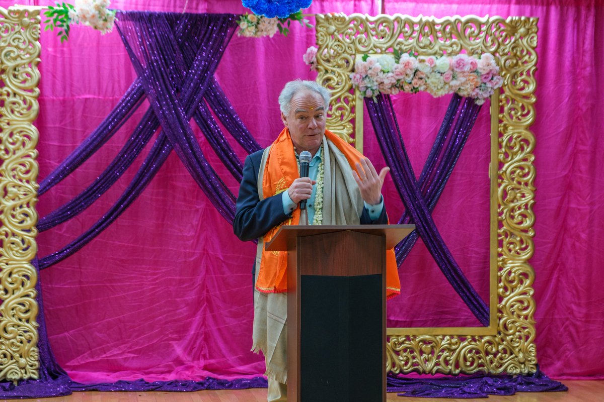 I joined our friends for a ‘puja’ (prayer) at the Durga Temple in Fairfax Station for their 25th anniversary. I’m so grateful I could join Hindu Virginians as they celebrate their faith and culture.