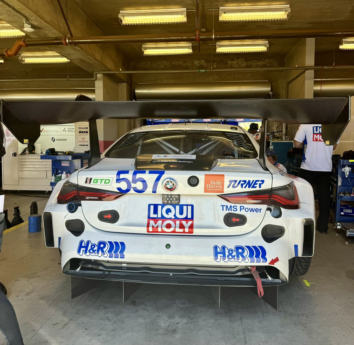M2nurse's tweet photo. Of course we had tacos today to celebrate #557! @Turnermotrsport #TeamTaco https://t.co/AJIBbTey89