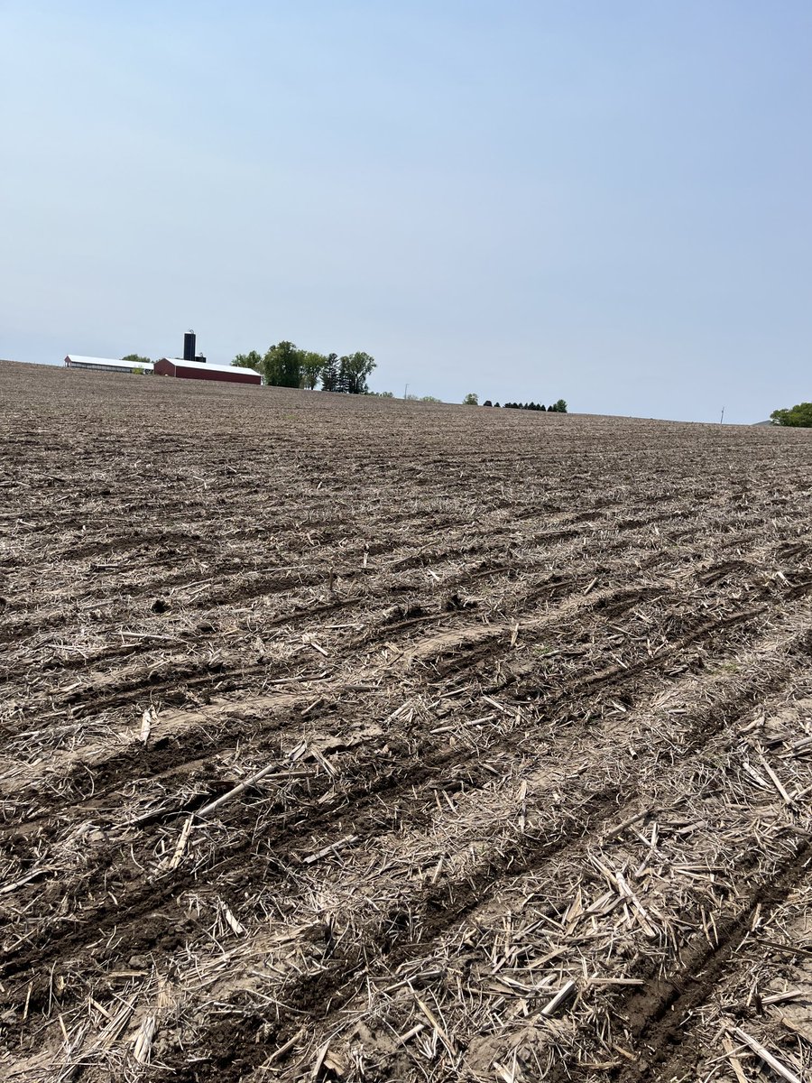KyleRundquist's tweet photo. Good day of planting corn. Always enjoy being out in the fields! https://t.co/5uobx8zdC6