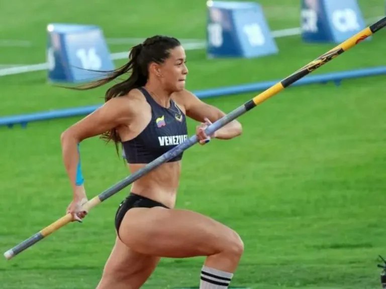 🇻🇪 ¡Orgullo venezolano!

Robeilys Peinado, se coronó como la nueva Campeona Iberoamericana de Atletismo 2024 en la prueba de salto con garrocha, con una marca de 5.50 metros, en Cuiabá, Brasil.