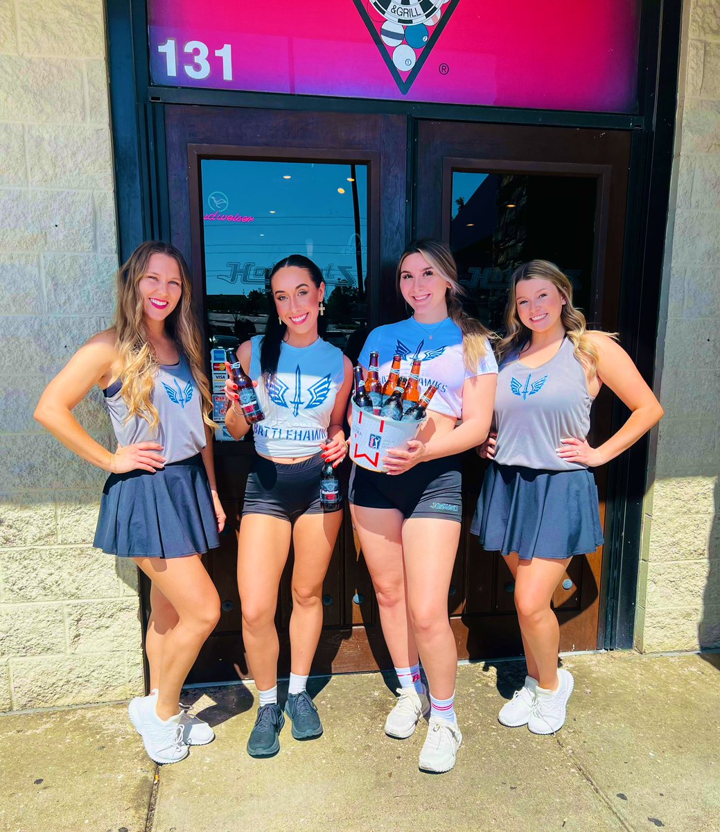 Hotshots_Bar's tweet photo. Pulling for a BIG @XFLBattlehawks win today!! Our #BattleBar is fully activated for game day at HS Arnold, MO. Ka-Kaws and beers are happening. #KaKaw #Battlehawks 🦅 ⚔️ https://t.co/8YjMnGqsDS