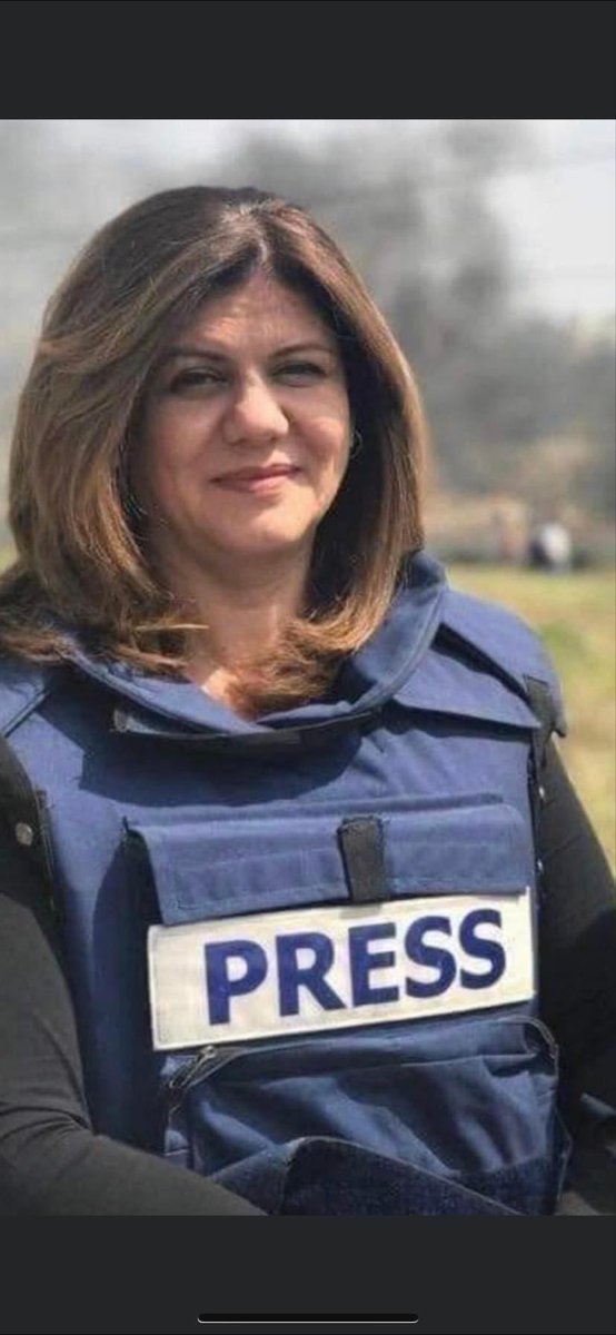 Une pensée émue à Shireen Abn Akleh journaliste américano-palestinienne de la chaîne #TV Al Jazeera assassinée par l’armée d’occupation israélienne en Cisjordanie à Jénine, il y a 2 ans le 11 mai 2022. Israël classe l’affaire de cet assassinat de l’armée la plus morale du monde.