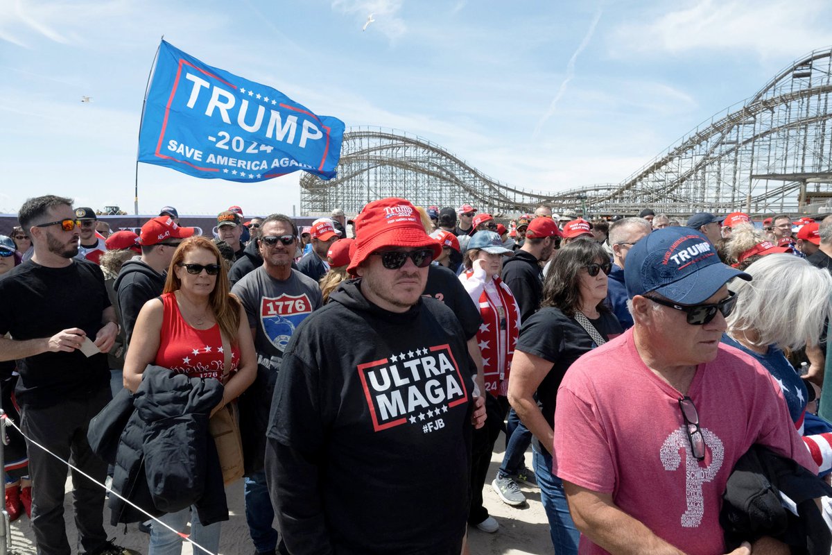 Does anybody know how to contact John Walsh of 'America's Most Wanted'?

I'm here in Wildwood, New Jersey at my darling Donaleh's latest 'Trump Rally' and I found EVERYONE.

And then some.

#DonaldTrump #Trump #MAGA #GOP #NewJersey #TrumpForPrison2024 #TrumpRally #WildwoodRally