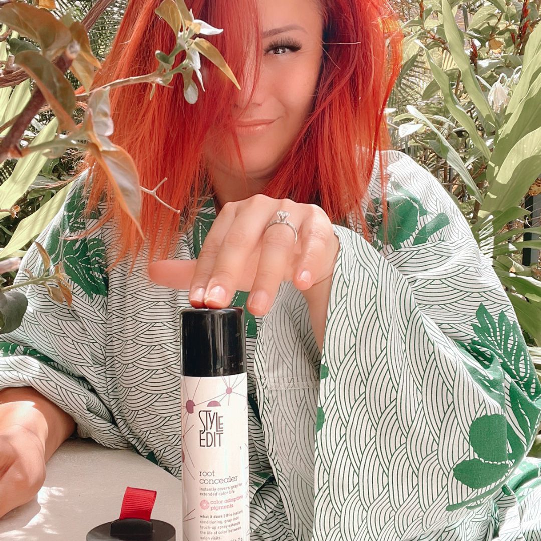 Drop Red Gorgeous root touch-up gives your fiery look the refresh it deserves. Just spray, style, and step out with confidence! 🌿💥 

#rootconcealer #haircaressentials #styleeditmagic #salonworthy #hairhack #haircareroutine #haircare #DropRedGorgeous #HairColorMagic #redhead