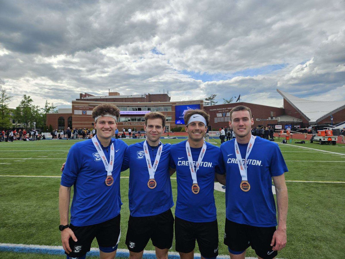CreightonXC's tweet photo. Championship Saturday did not disappoint 🤩🏆

Congratulations to our Men’s 4x800m relay team who placed 4th overall &amp; our first ever medalist Marcos Gonzalez in the men’s steeplechase! 

#GoJays #CUTrack #EyesUp #NotDoneYet https://t.co/kPrurQTdsk