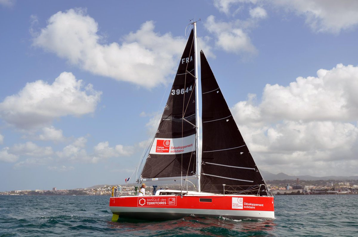 Un grand merci à Pascal Coret qui, par sa performance, met en lumière les beaux projets portés par @CDCsolidaire et <a href="/1001Fontaines/">1001fontaines</a> de <a href="/WaterKiosks/">WaterKiosk</a>  pour alimenter en eau potable les jeunes écoliers Cambodgiens.
<a href="/caissedesdepots/">Caisse des Dépôts</a> <a href="/BdT_AntGuyane/">Loïc Rolland</a> <a href="/BdT_Bretagne/">Rémi Heurlin</a> @CapMartinique