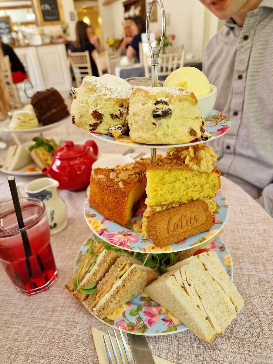 The best kind of afternoon tea at Whitmore Tea Rooms! 😍🫖☕️🍰🧁🥪