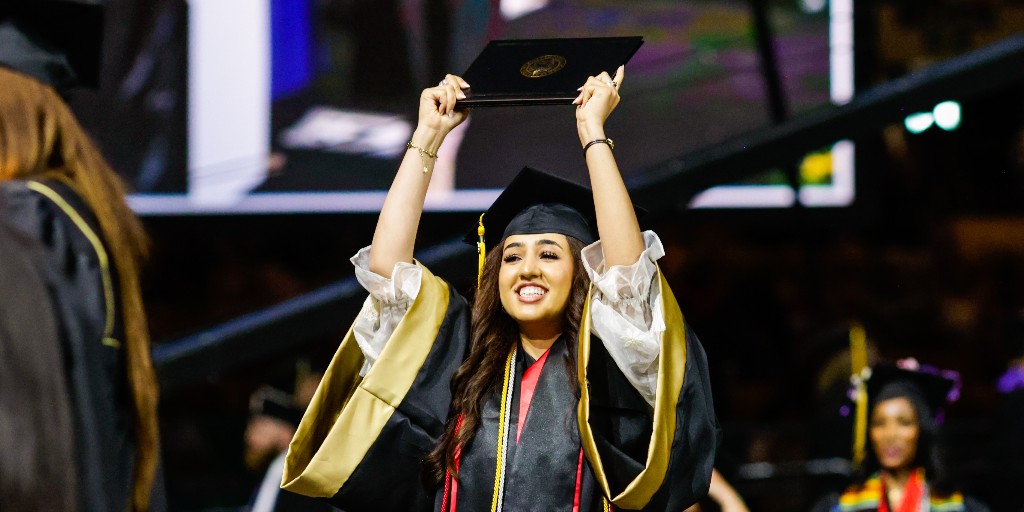 CUDenverAlumni's tweet photo. On behalf of the #CUDenverAlumni community, congratulations 🎉 on earning your degree! We are proud to celebrate your remarkable achievement and welcome you into the Lynx alumni network!

Celebrate yourself, you deserve it 😺 @CUDenver #CUDenverGrad https://t.co/ZyaGsJW2Xl