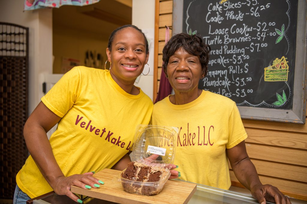 Meet the #Birmingham #mother
and #daughter #businessowners who've embraced the sweet life together. @BhamTimes #MothersDay
birminghamtimes.com/2024/05/mother…