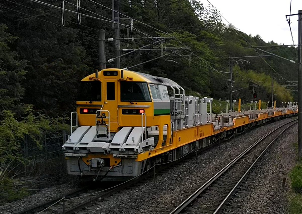 2024.5.12
ｷﾔE195系0番台ｵｸLTｰ2編成
長野工臨返空
すずらんの里駅