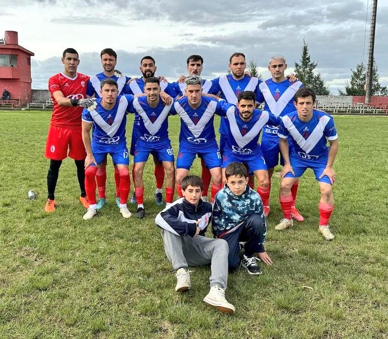 Empate a 2 en nuestra visita a Wanderers de Durazno, los goles R. Ferreyra y F. Bello. 
#elmercado2024 🔵⚪️💪