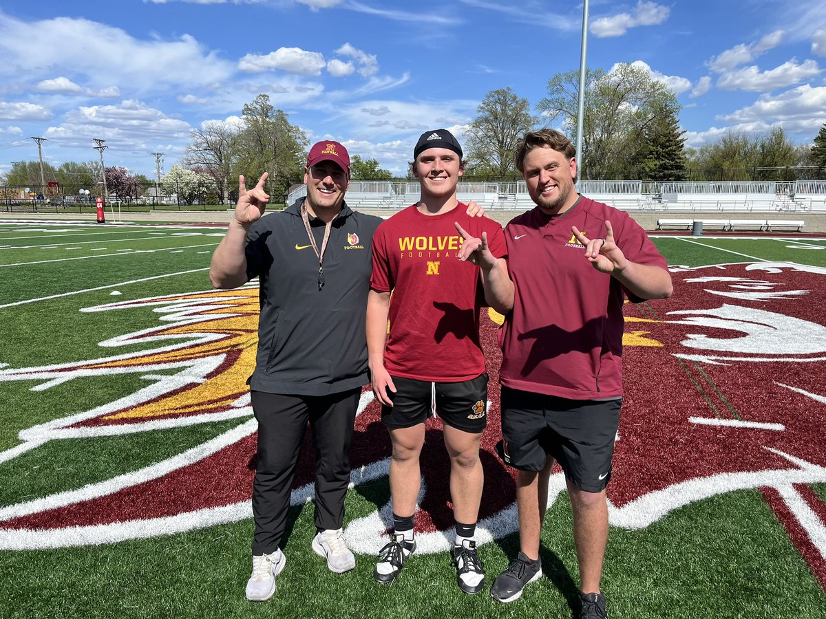 After a great camp and visit @NSUWolves_FB Offered!! Thank you so much @jakeiery42 for the hospitality. @FHS_tigersfb @PrepRedzoneMN @FarmingtonPower