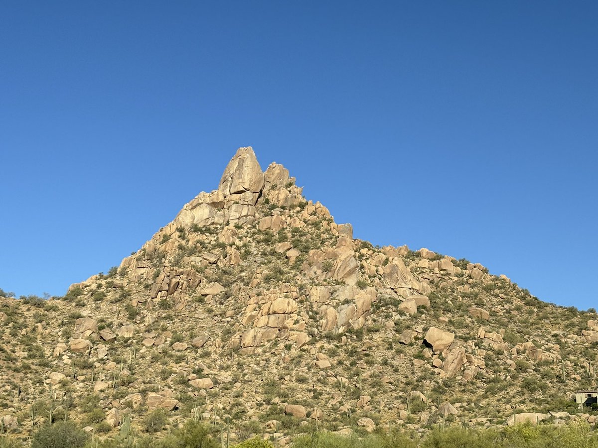 GLChristopher's tweet image. The trail for today was Pinnacle Peak in Scottsdale. Lots of people soaking in the views!
