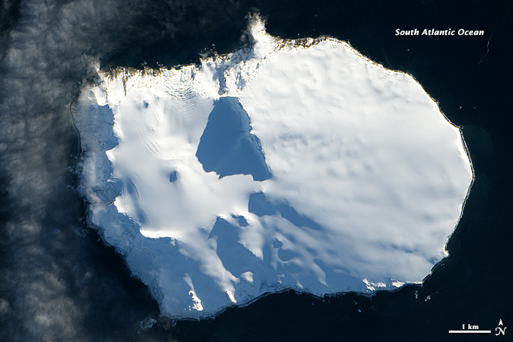 InformalistaB's tweet photo. Ilha Bouvet é a + remota do mundo, 'inóspita', onde 'existia' uma "estação meteorológica". A primeira expedição encontrou vestígio de atividade e materiais de uso humano, mas sem humano. Os ventos são tão intensos q arrancariam asfalto do chão.
Uma das rolhas do ABISMO. https://t.co/MZ4LJ1VdhT